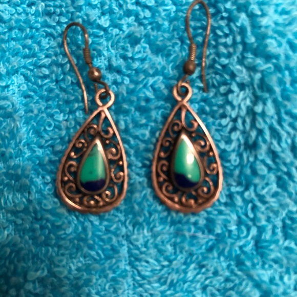Beautiful turquoise and sterling silver earrings - Picture 2 of 3